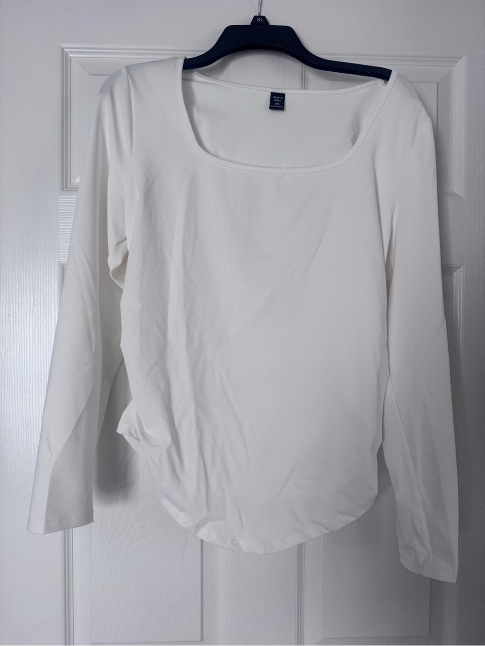 SHEIN White Scoop Neck Long Sleeve Top - Classic Fit